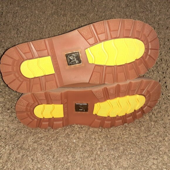 CAT Footwear-Oil Resistant Work Boot - Picture 7 of 7